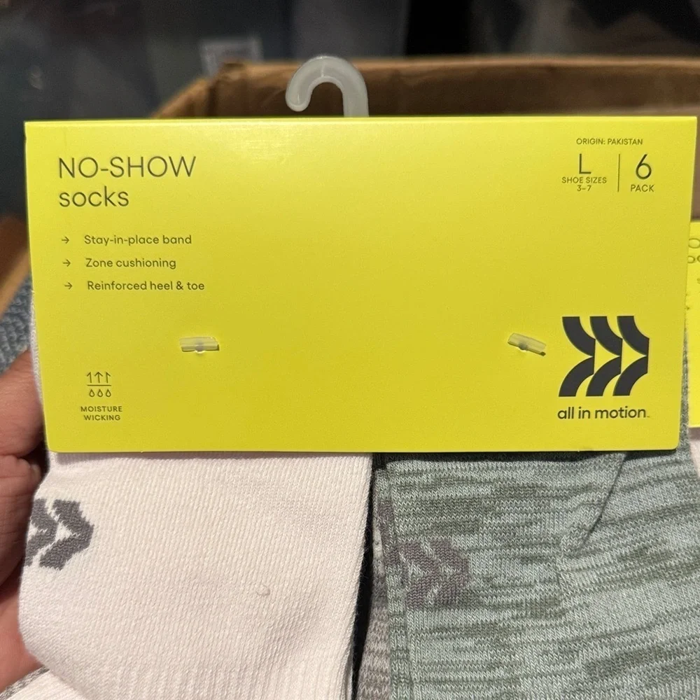 All in Motion Men's No-Show Socks - Green and White